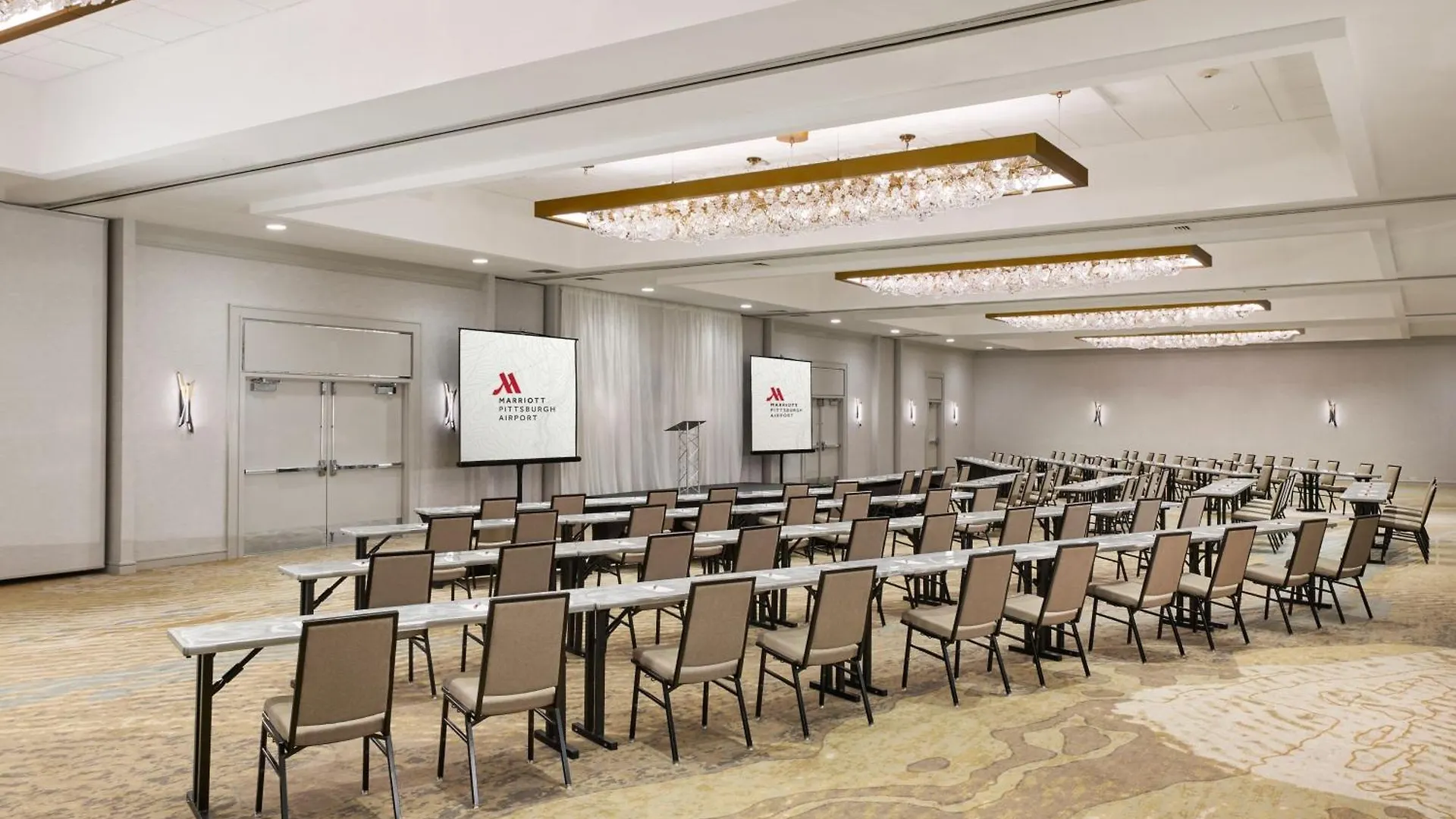 ***  Pittsburgh Airport Marriott Hotel Robinson Township  United States
